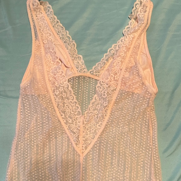 Aerie Delicate Lace Bodysuit in Cream - Picture 4 of 5